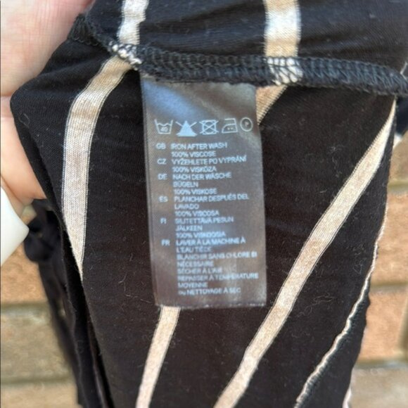 H&M Black and White Fitted 3/4 Sleeve Tunic Size XS - Picture 6 of 7